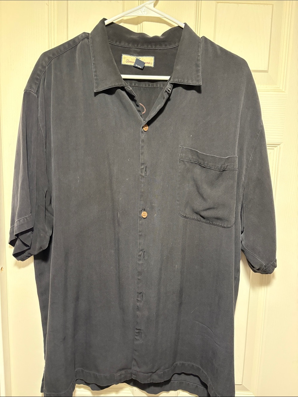 Tommy Bahama Men's Short-Sleeve Button-Down Shirt - Charcoal - Picture 2 of 3